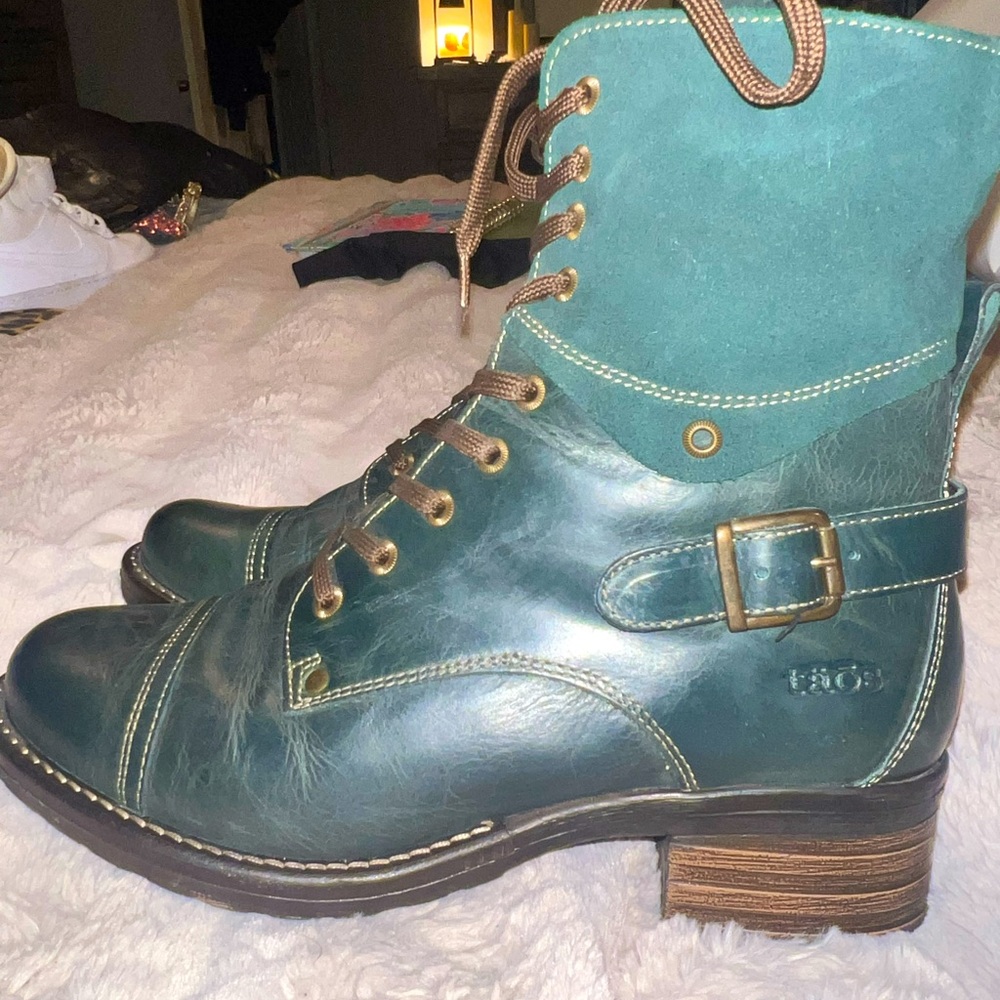 WOMENS leather + Suade TAOS BOOTS SIZE 9.5